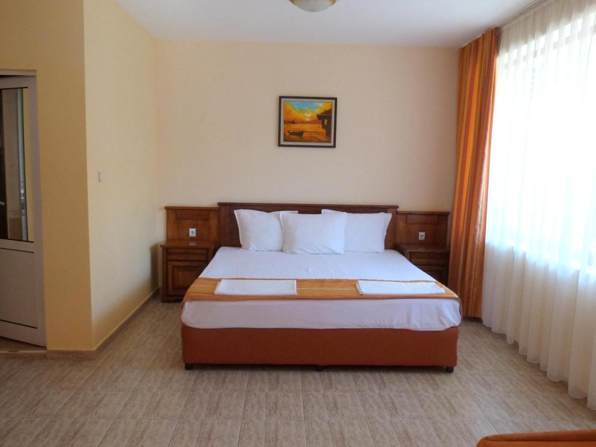 Hotel Beroe Sveti Vlas Extérieur photo