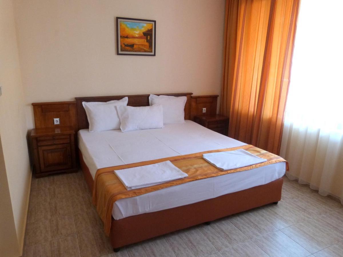 Hotel Beroe Sveti Vlas Extérieur photo