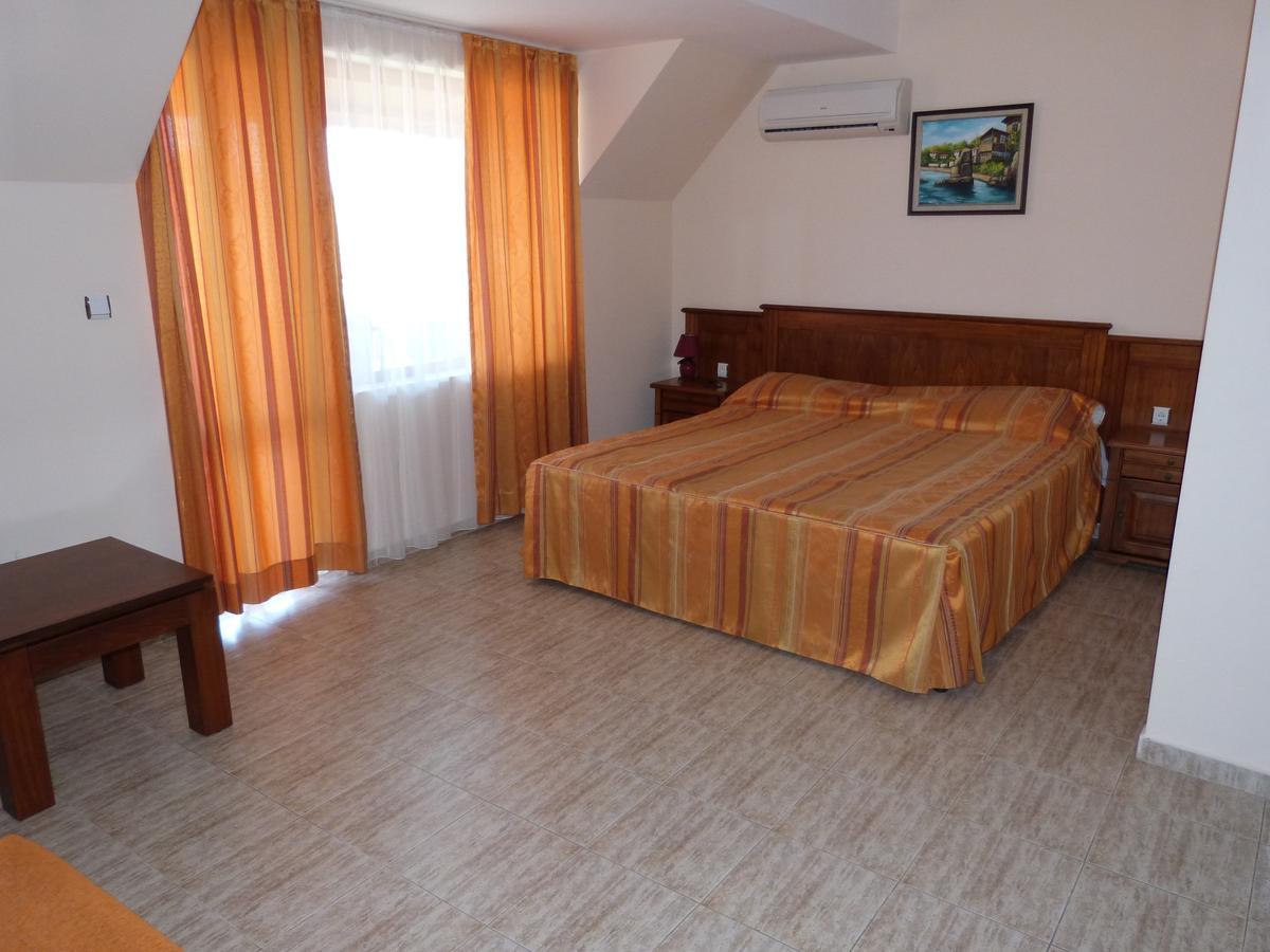 Hotel Beroe Sveti Vlas Extérieur photo