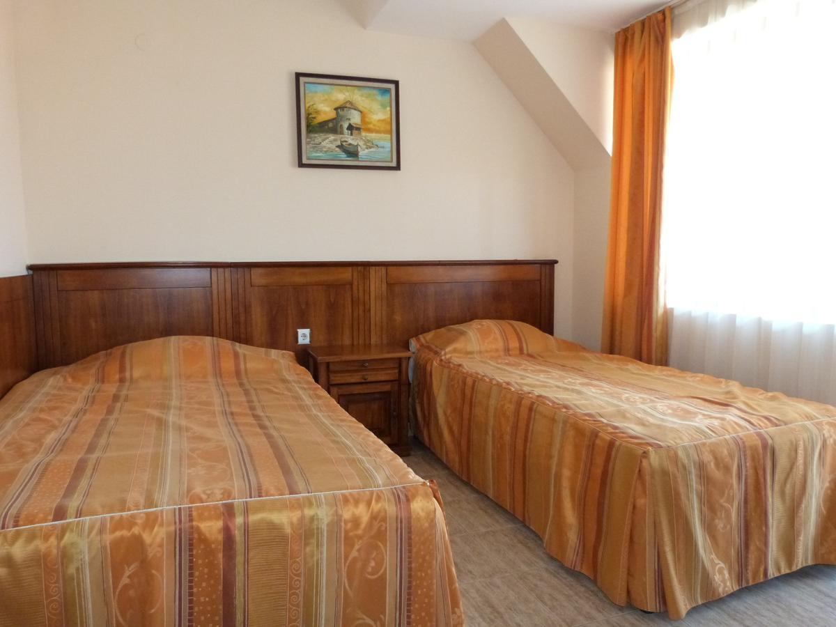 Hotel Beroe Sveti Vlas Extérieur photo