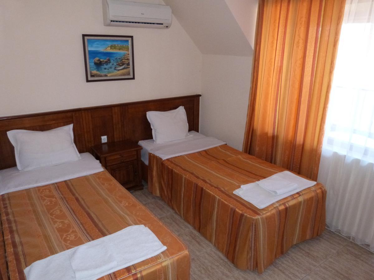 Hotel Beroe Sveti Vlas Extérieur photo