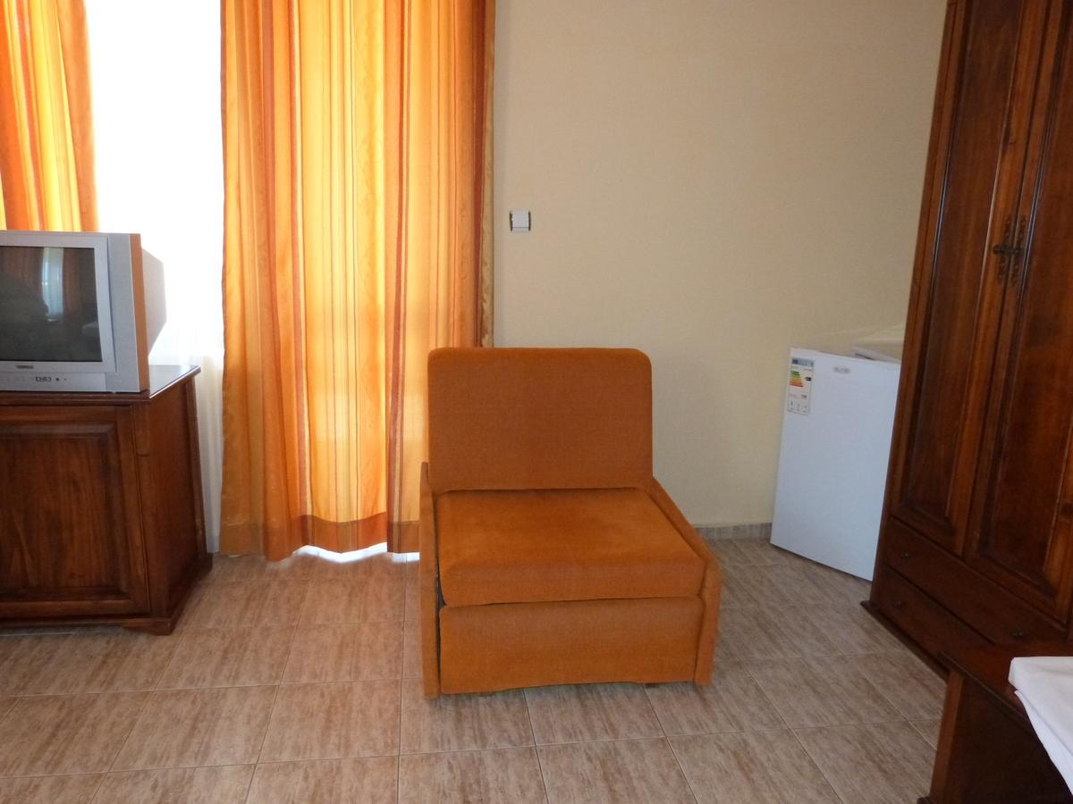Hotel Beroe Sveti Vlas Extérieur photo