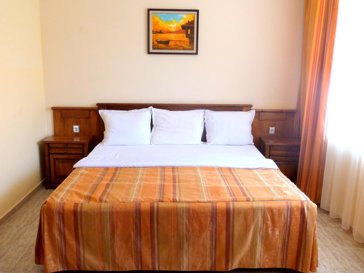 Hotel Beroe Sveti Vlas Extérieur photo