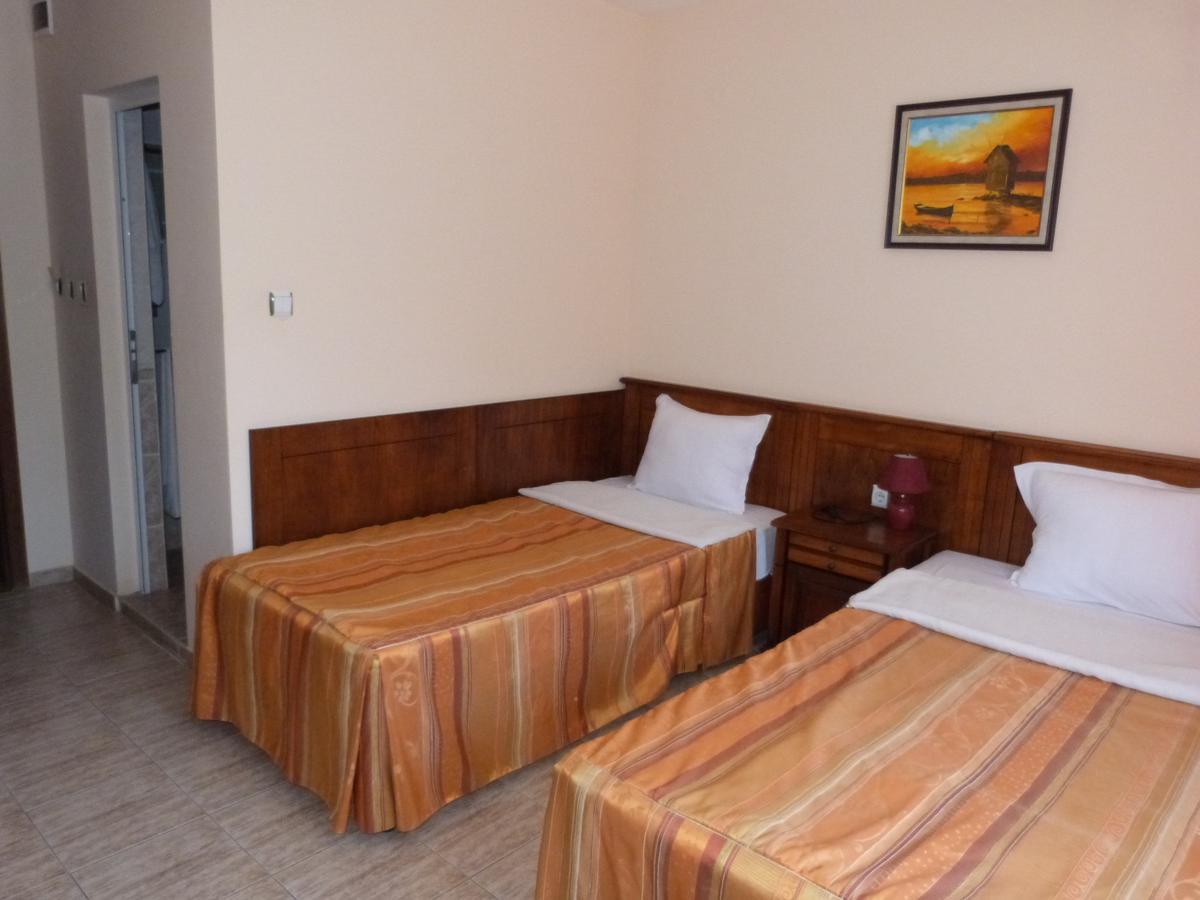 Hotel Beroe Sveti Vlas Extérieur photo
